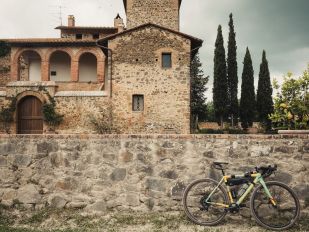 A DAY AT GIRO D’ITALIA WITH AGX COMPONENTS